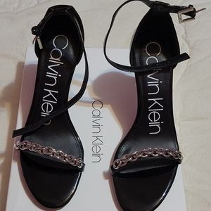 Calvin Klein black heels with chain - Size 7.5